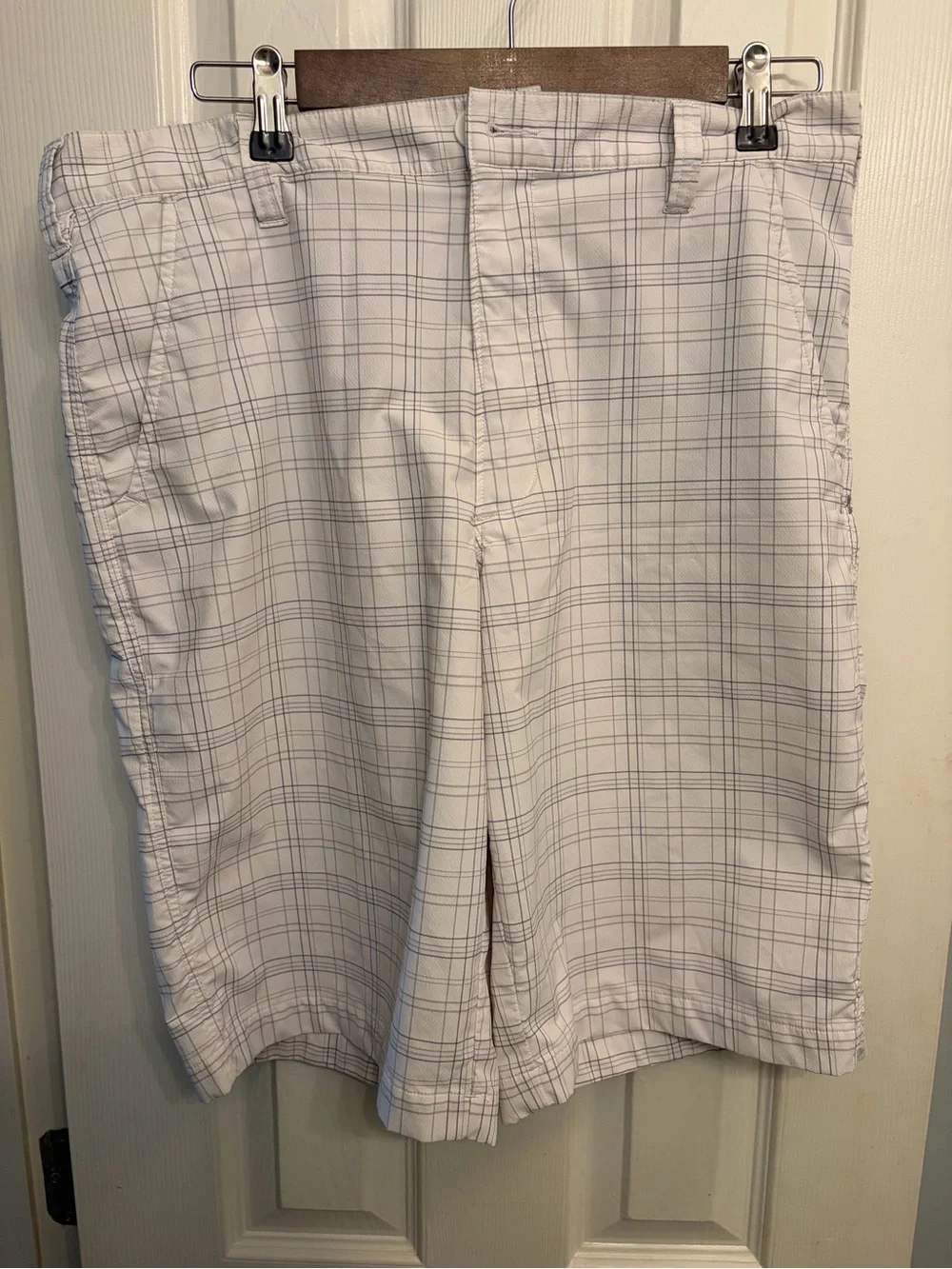 Men's Under Armour White Plaid Golf Shorts